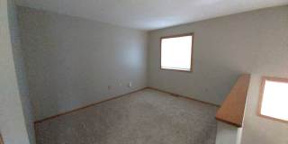 2 Bedroom 1.5 Bathroom End Unit Townhome in Hudson Gallery 20