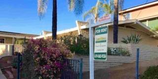 Mid-Century Modern 3Br 2Ba on 1/2ac with View! Gallery 27