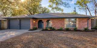 Bright & Updated 4BR Home Gallery 1