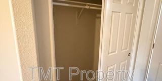 8120 Crystal Walk Circle Gallery 19