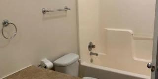 Charming 3BR House in Birmingham Gallery 17