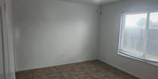 Spacious 4-Bedroom Home with Pool Gallery 23