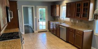 Charming 3 bdrm / 2 bath Home, Minutes from Sonoma Square Charming 3 bdrm / 2 bath Home, Minutes from Sonoma Square Gallery 11