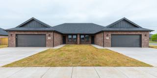 NEW CONSTRUCTION! 3 bedroom, 2 bath, 2 car garage Gallery 1