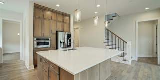 5Bd/4Ba Bellevue House Gallery 12