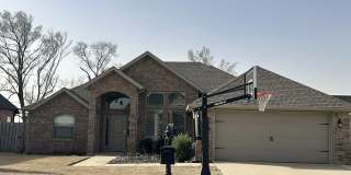 910 Sunset Lane Gallery 1