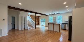 1500 Meridian Street - Modern Industrial Retreat in the Heart of Charlottesville! Gallery 3