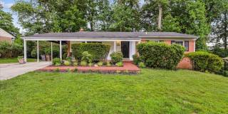 ONE LEVEL LIVING!! in Potomac 4-5 bed 4 baths / Close in Potomac Gallery 1
