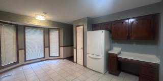 Unique Lyndon area 4 bedroom home with multiple common areas Gallery 20