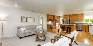Elmonica Luxury! 4BD/3BTH w/ 3-Car Garage + A/C + Oversized Backyard + Pets Welcome! Gallery 14