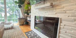 Beautifully updated & maintained 2 bed/2 bath Noble Square condo in an intimate 3 unit building. Gallery 4