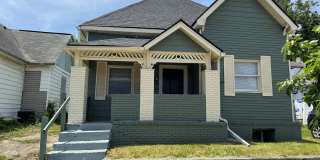 Near Westside 4 Bedroom 2 Bath Gallery 1
