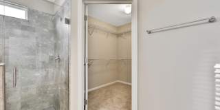 589 GLASGOW Drive Gallery 11