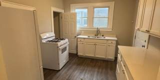 FOR RENT | 2 Bed | 1 Bath Gallery 1
