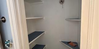 1579 Laclede Road Gallery 24