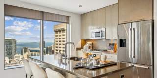 Premiere on Pine Gallery 29