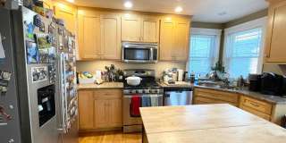 Mission Hill 4 Bed – 3.5 Bath – Central Air – Garage Parking – No Fee – 9/1 Gallery 3