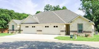 Savannah Court Luxury Townhomes Gallery 1