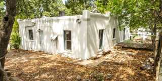 Freshly Updated 2 Bedroom House Gallery 17