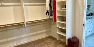 Spacious 3BR 3BA House in Bakersfield Gallery 33