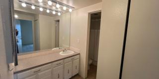 Great 1 bed at 551 Pearl Condominiums! Gallery 10