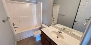 Room in 3 Bedroom Townhome at Dove Cottage Ln Gallery 19