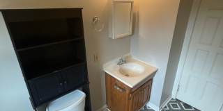 Charming 3 Bed 2 Bath Home! *2027* Gallery 6