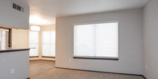 2457 E Riverside Dr Gallery 1