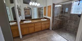 Beautiful, Huge 3 Bedroom in JT!! Gallery 13