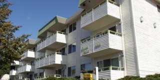 Mid-Century Modern West Seattle Apartment Gallery 1