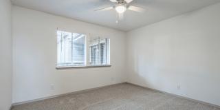 Oaks at Spring Valley Gallery 10