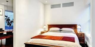 241 Eldridge Street Gallery 7