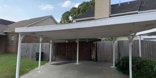 Townhome close to USA campus Gallery 1