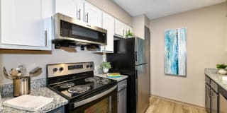 The VUE at Crestwood Apartments Gallery 2