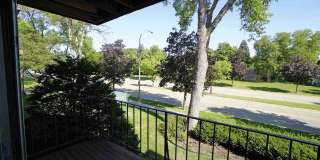 Corinthian Gallery 25