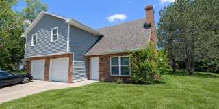 Large 3 Bedroom Southside Duplex Gallery 1