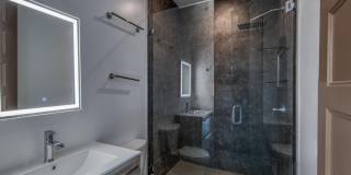 714 6th Avenue N Gallery 37