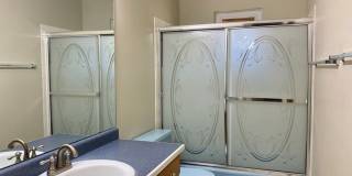 Wonderful Home in Campus West! Gallery 11