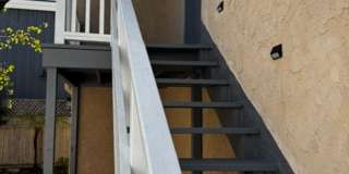 2 Bedroom Beach cottage in Ventura Gallery 13