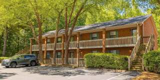 Lindsey Manor Apartments Gallery 22