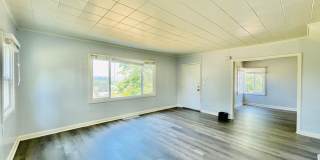 Renovated 4 bedroom 2 bath Home with Plenty of Space! Gallery 10