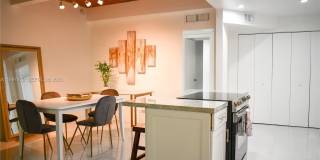 19420 NE 26th Ave Gallery 1