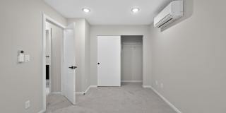 Modern 1-Year-Old Home in Central District w/ Private Rooftop Deck, Lower-Level Private Suite & Multi-Zone A/C Gallery 17