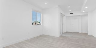 ST Living at 549 N Heliotrope Dr | Fresh &  Modern for the Best of LA Living! Gallery 9
