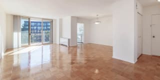 3003 Van Ness Gallery 36