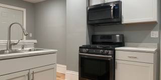 Spacious 4 Bedroom 2 Bathroom Home in Minneapolis! Gallery 3