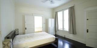 834 East University Avenue - House Gallery 15