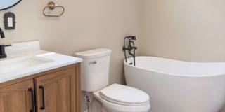 5 Bed 3 Bath House Available Now! Gallery 21