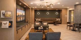 The Bluewood Gallery 11