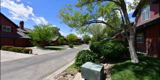 31 STRATFORD HALL Circle Gallery 52